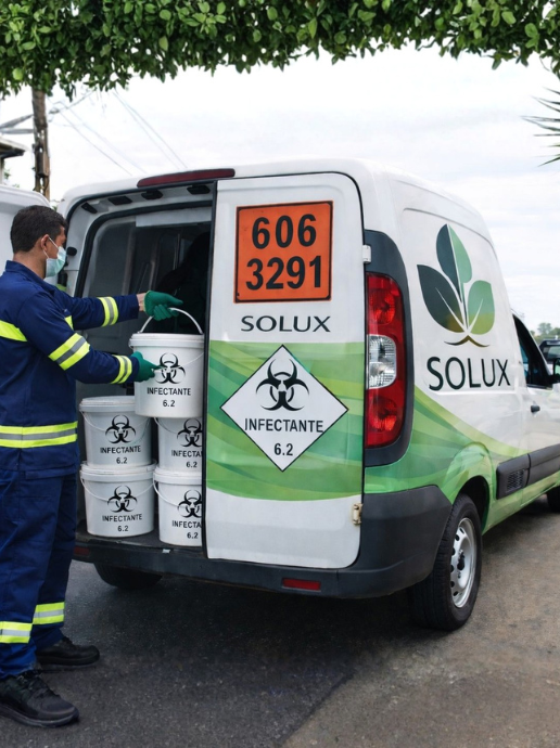 Profissionais de Gestão de Resíduos Ambientais